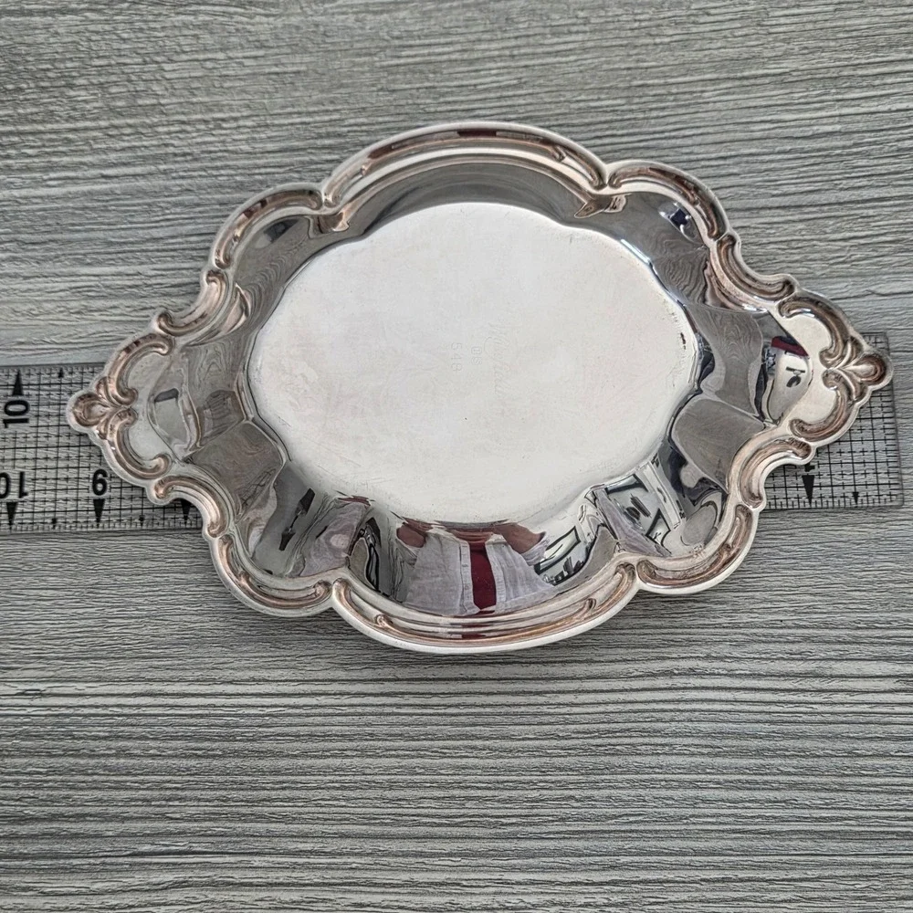 International Silver Wakefield Nut Dish Spoon Set Silverplate Scalloped Serving